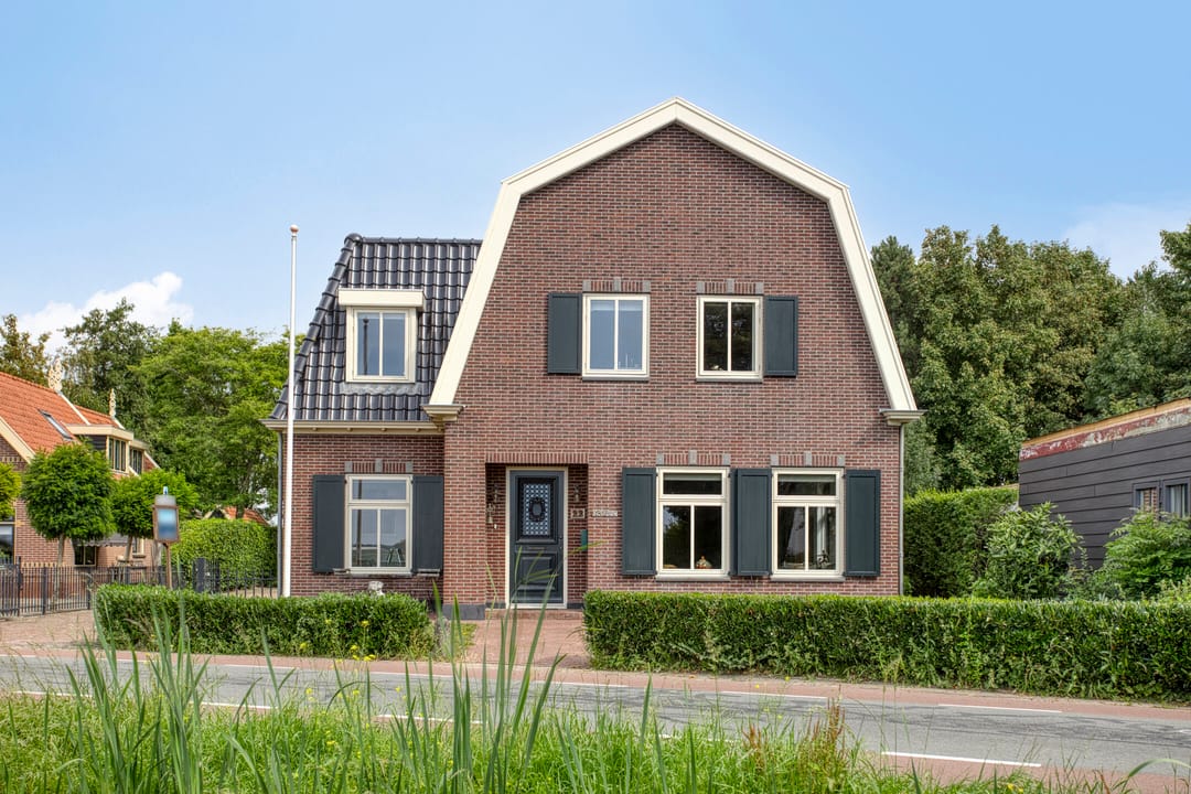 Photo 1 of Schoolstraat 22