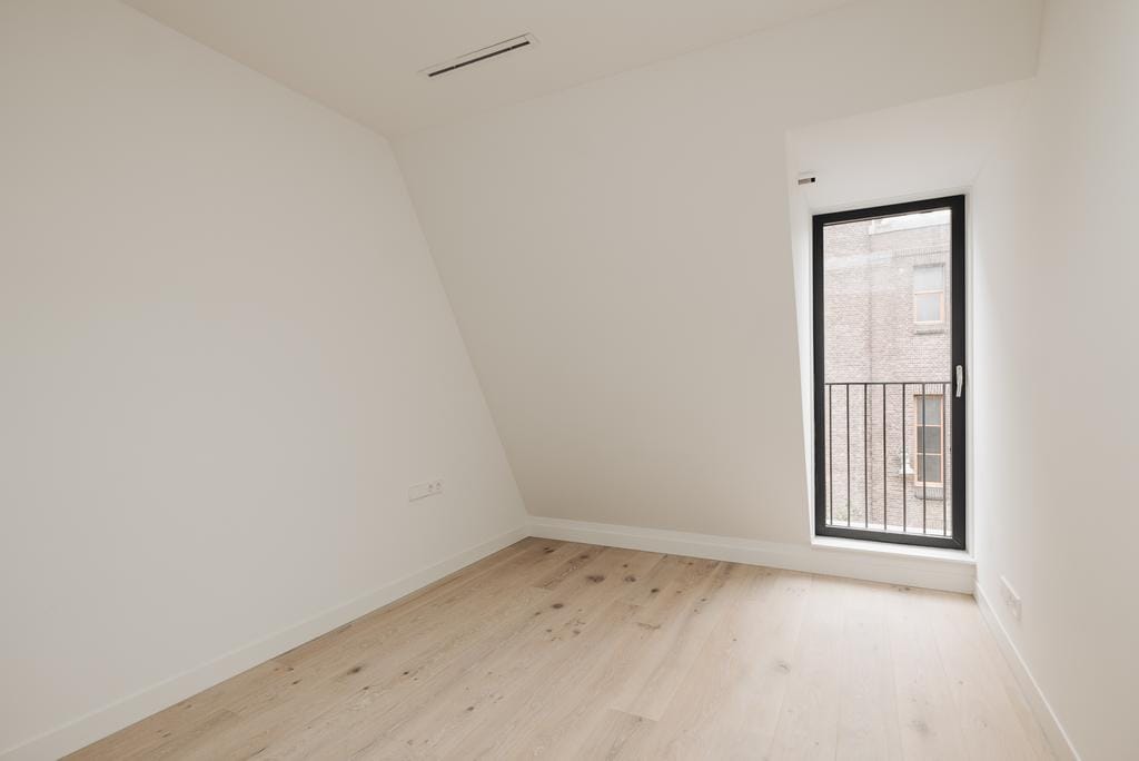 Photo 9 of Reguliersdwarsstraat 98-E