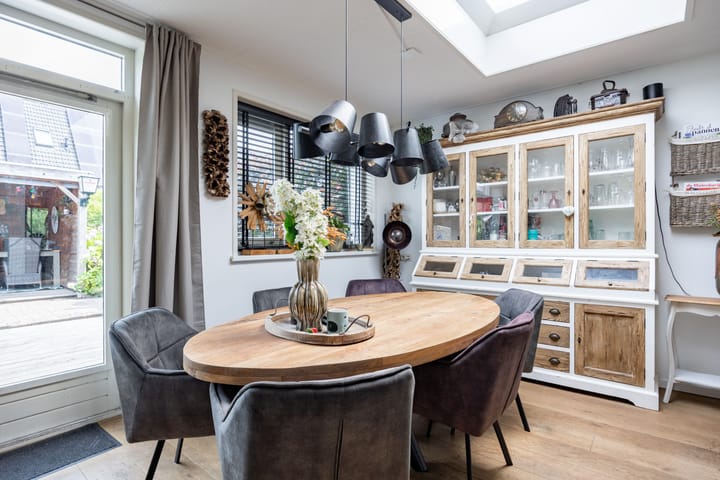 Photo 25 of Merel 15