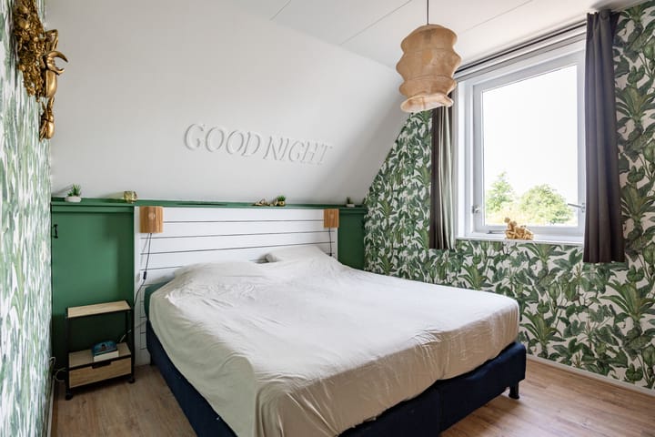 Photo 34 of Merel 15