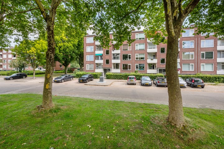 Photo 18 of Lekstraat 257