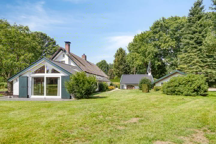 Photo 18 of Vierwindenlaan 13