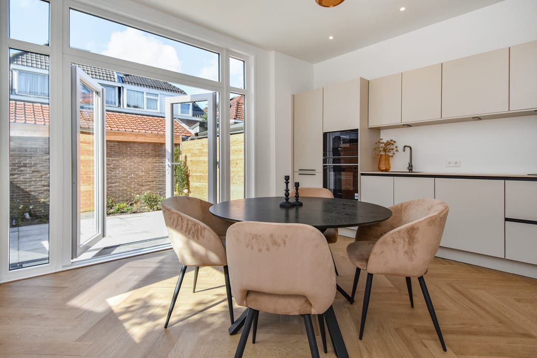 Photo 11 of Oranjelust 4