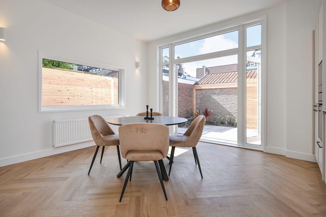 Photo 13 of Oranjelust 4