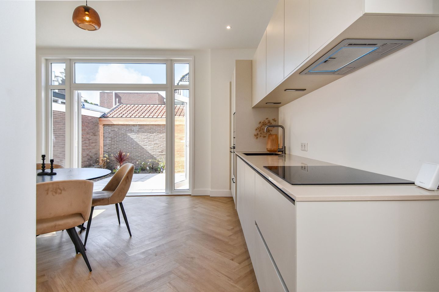 Photo 14 of Oranjelust 4