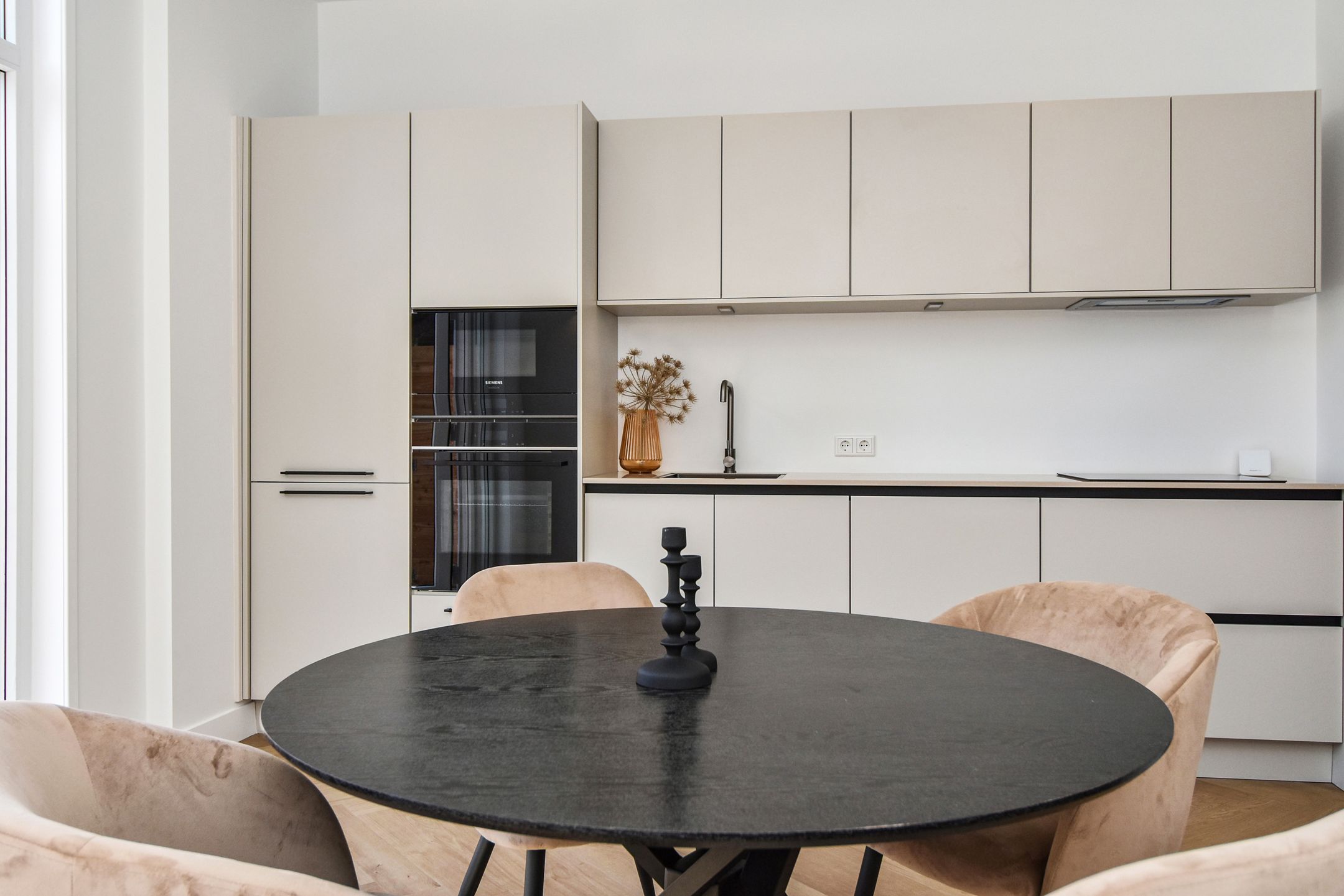 Photo 15 of Oranjelust 4