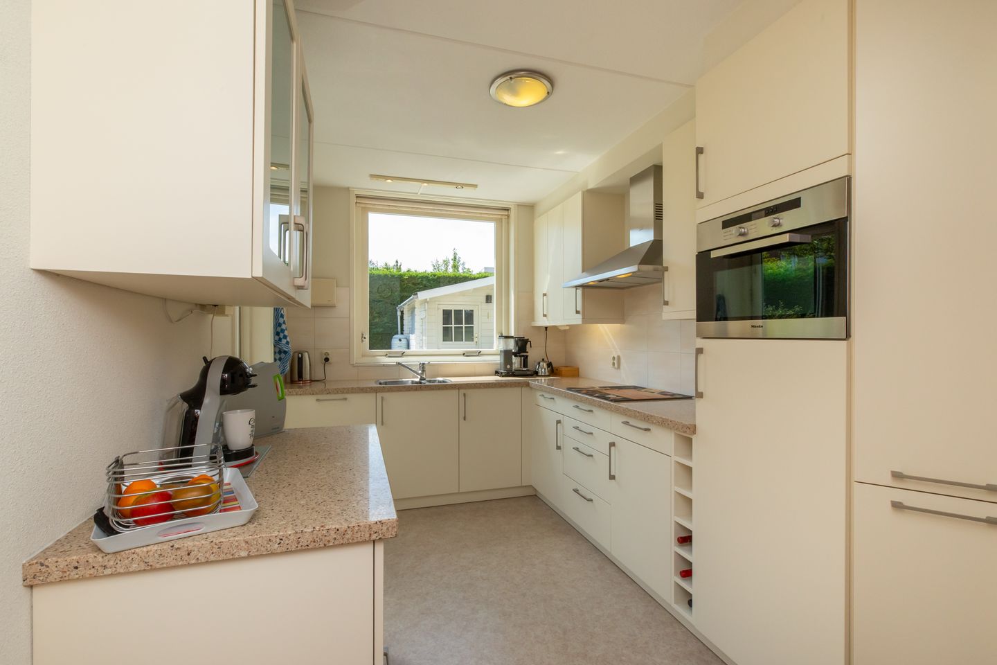 Foto 10 van H. Roland Holstlaan 56