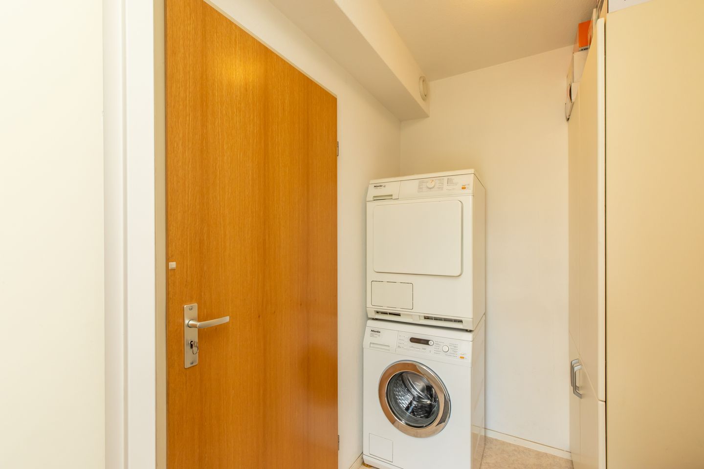 Foto 14 van H. Roland Holstlaan 56