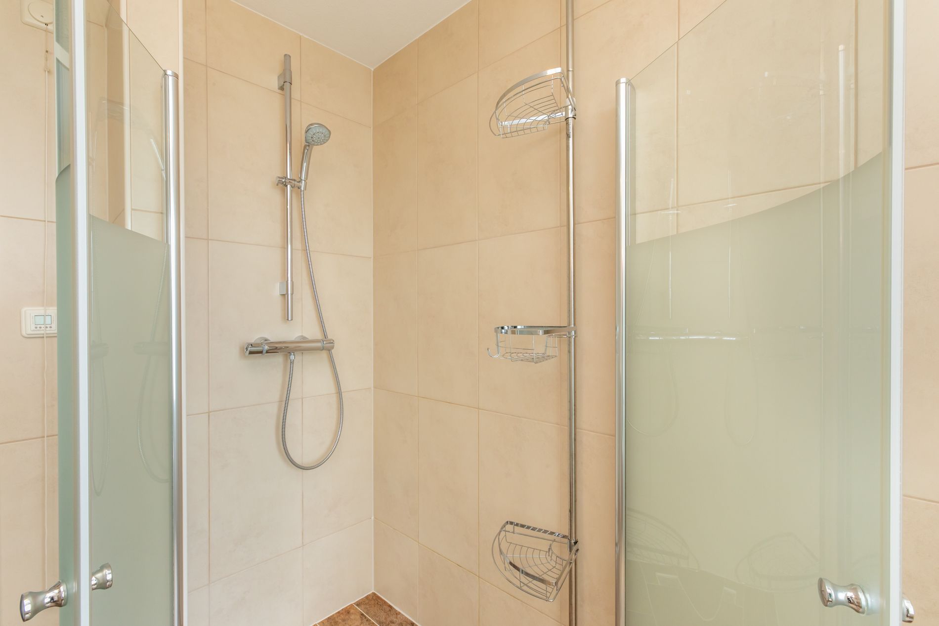 Foto 24 van H. Roland Holstlaan 56