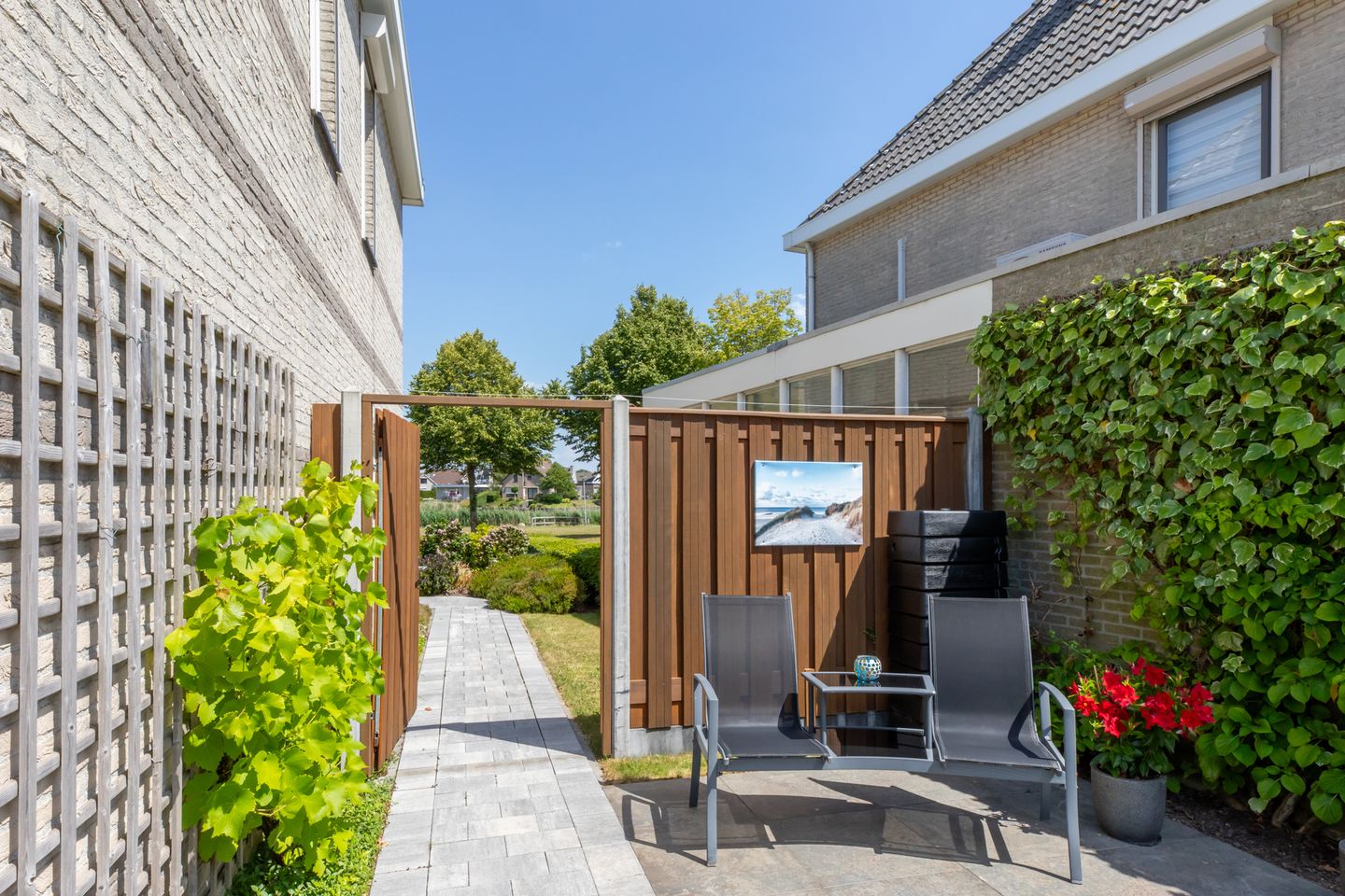 Foto 35 van H. Roland Holstlaan 56