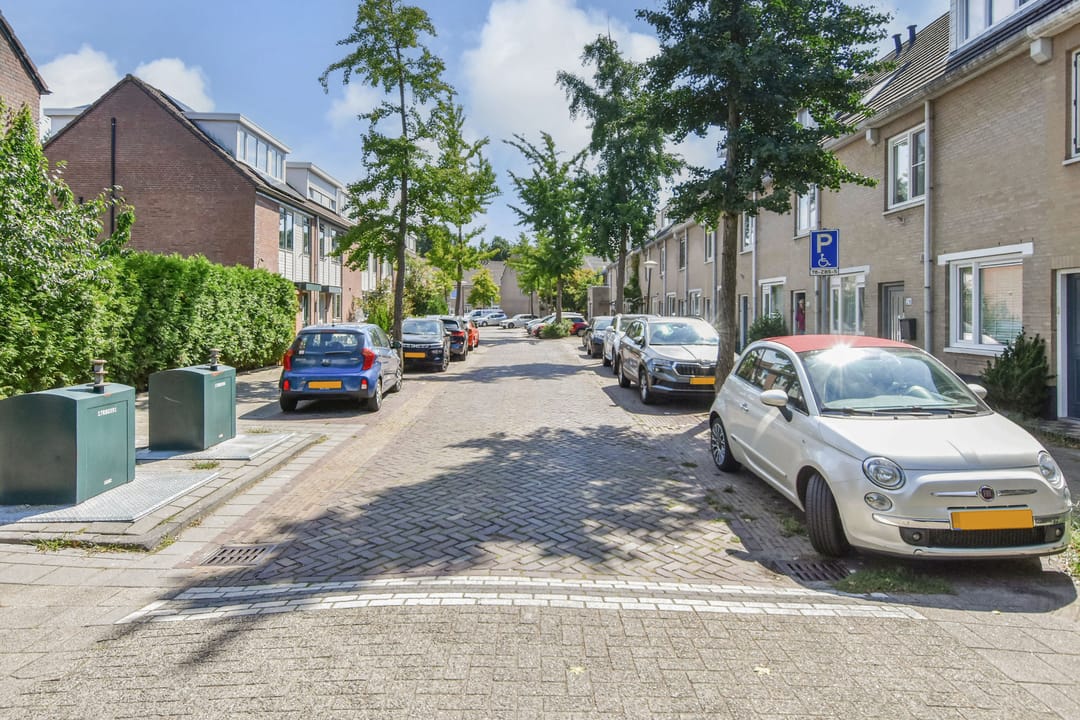 Photo 41 of Dr. R.J. Fruinstraat 34