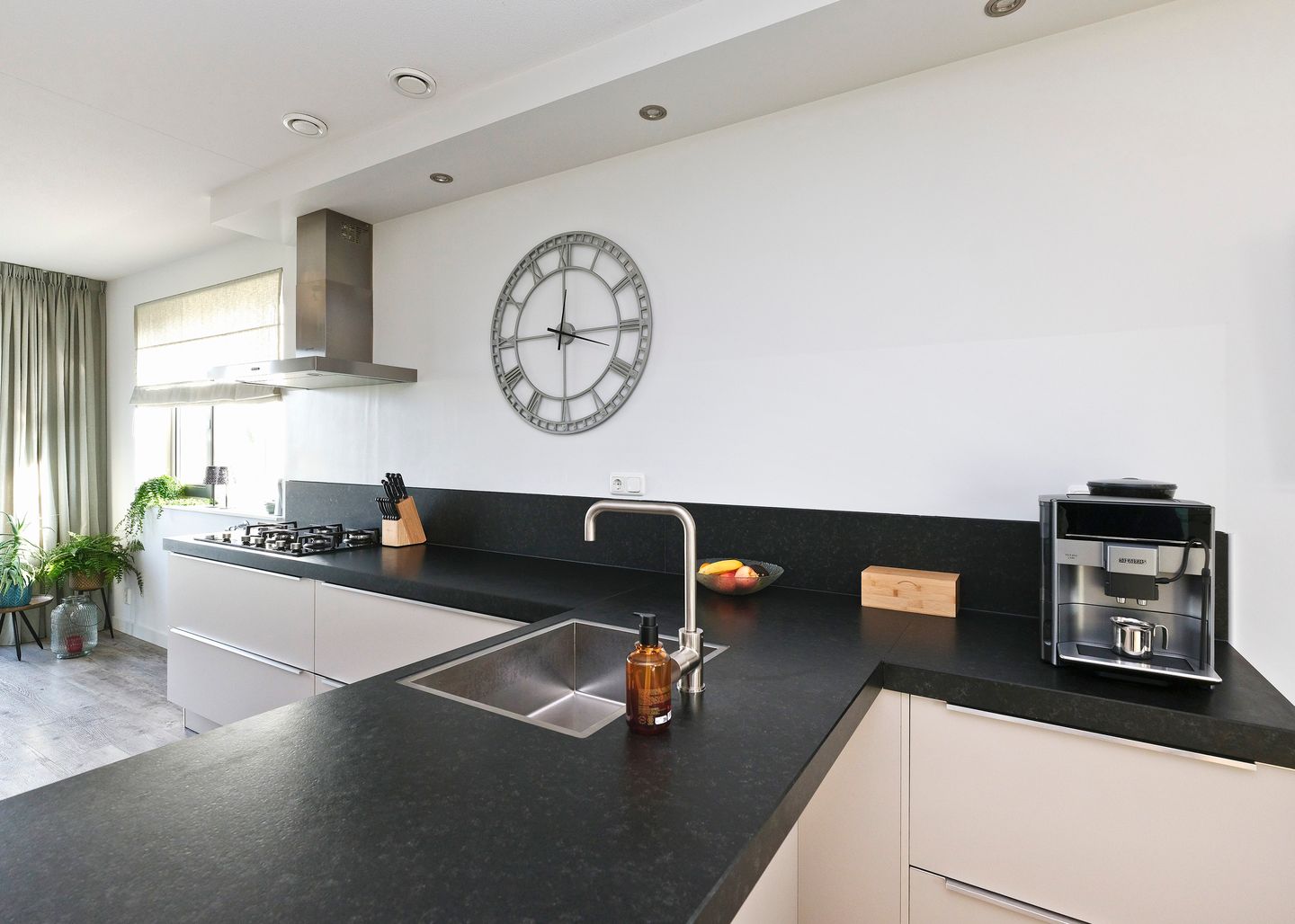 Foto 10 van Ooster Vlaerdinge 85