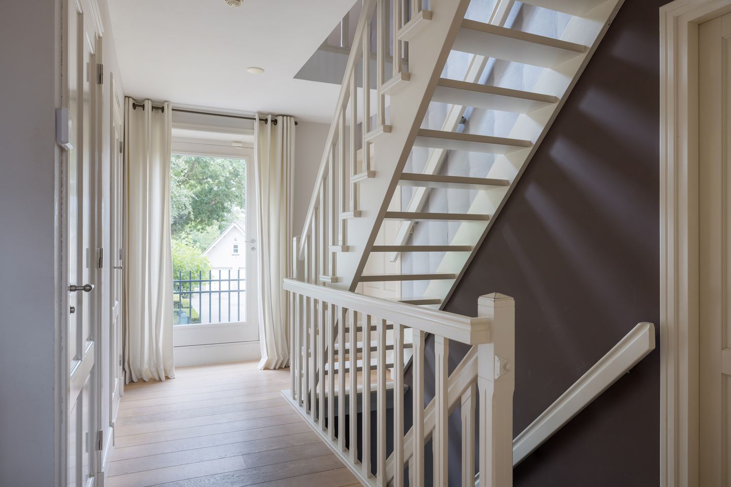 Foto 29 van Brand 16