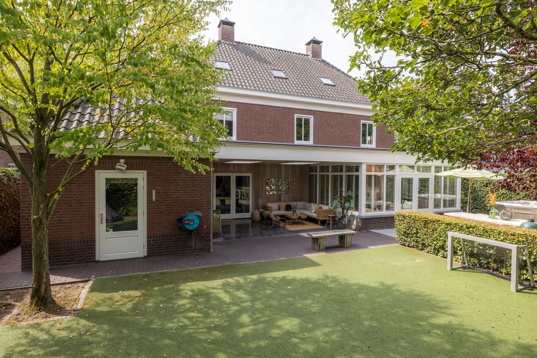 Foto 43 van Brand 16