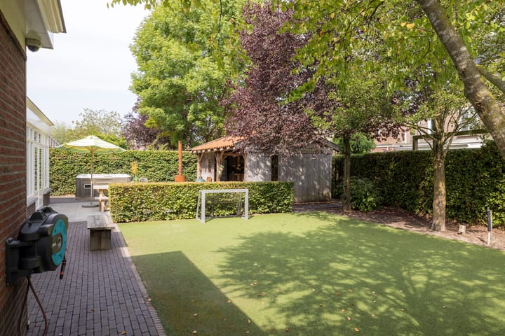 Foto 47 van Brand 16