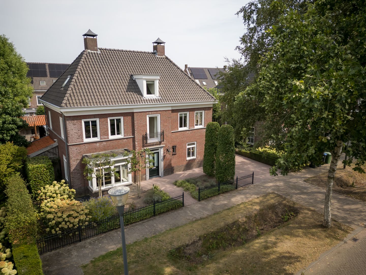 Foto 59 van Brand 16