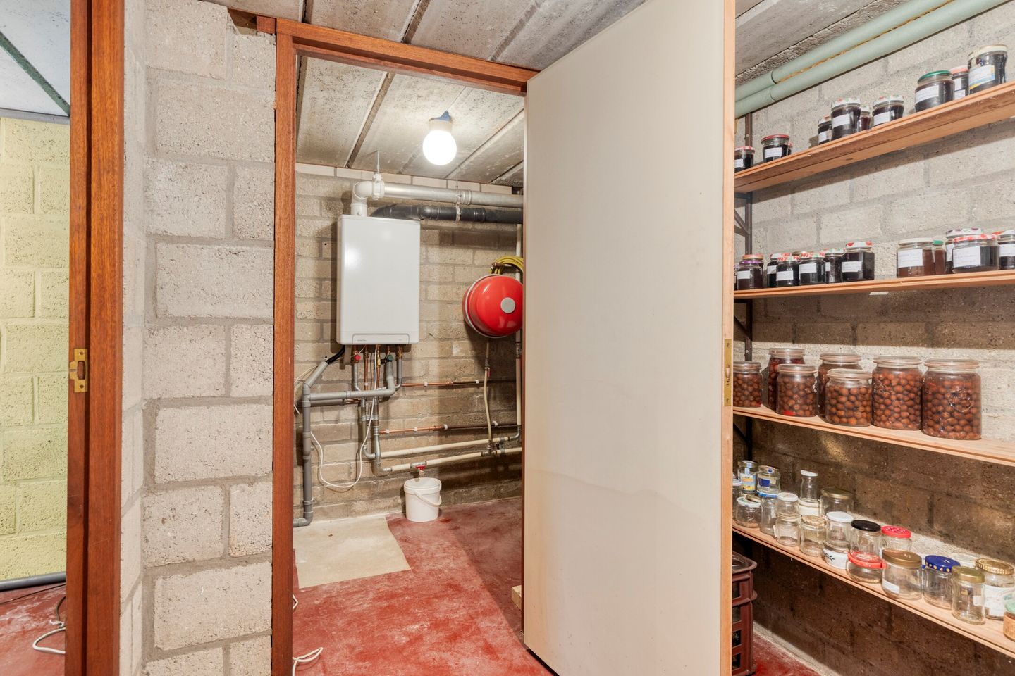 Foto 34 van Burg. Snijdersstraat 3