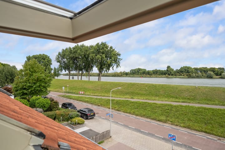 Foto 29 van Arent van Lierstraat 13-D