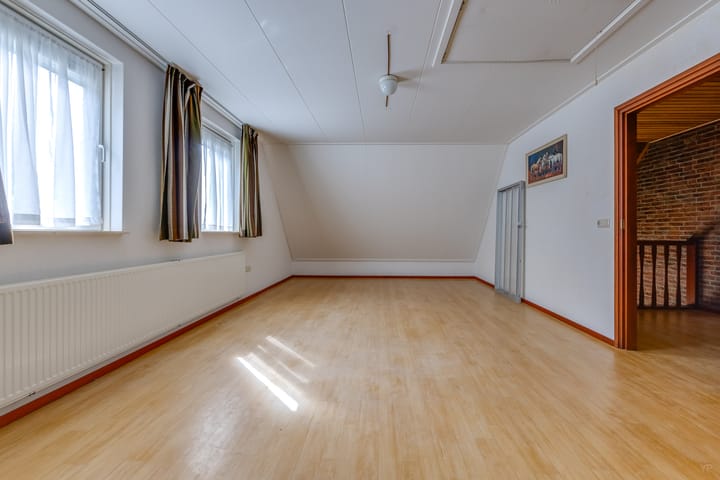 Foto 32 van Hoofdstraat 84