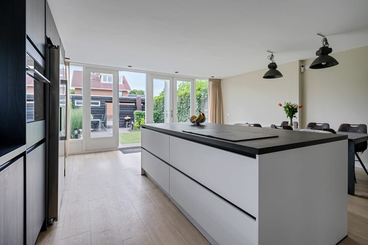 Foto 12 van Fonteinwater 87