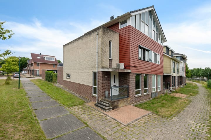 Foto 36 van Fonteinwater 87