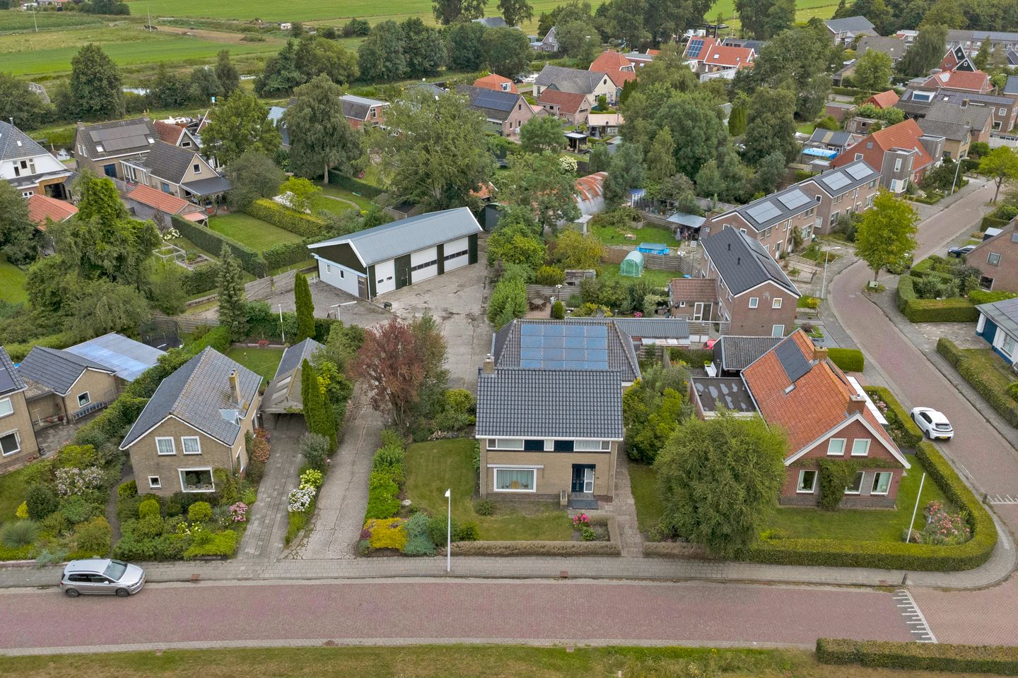 Bekijk foto 2 van Van der Brugghenstrjitte 32