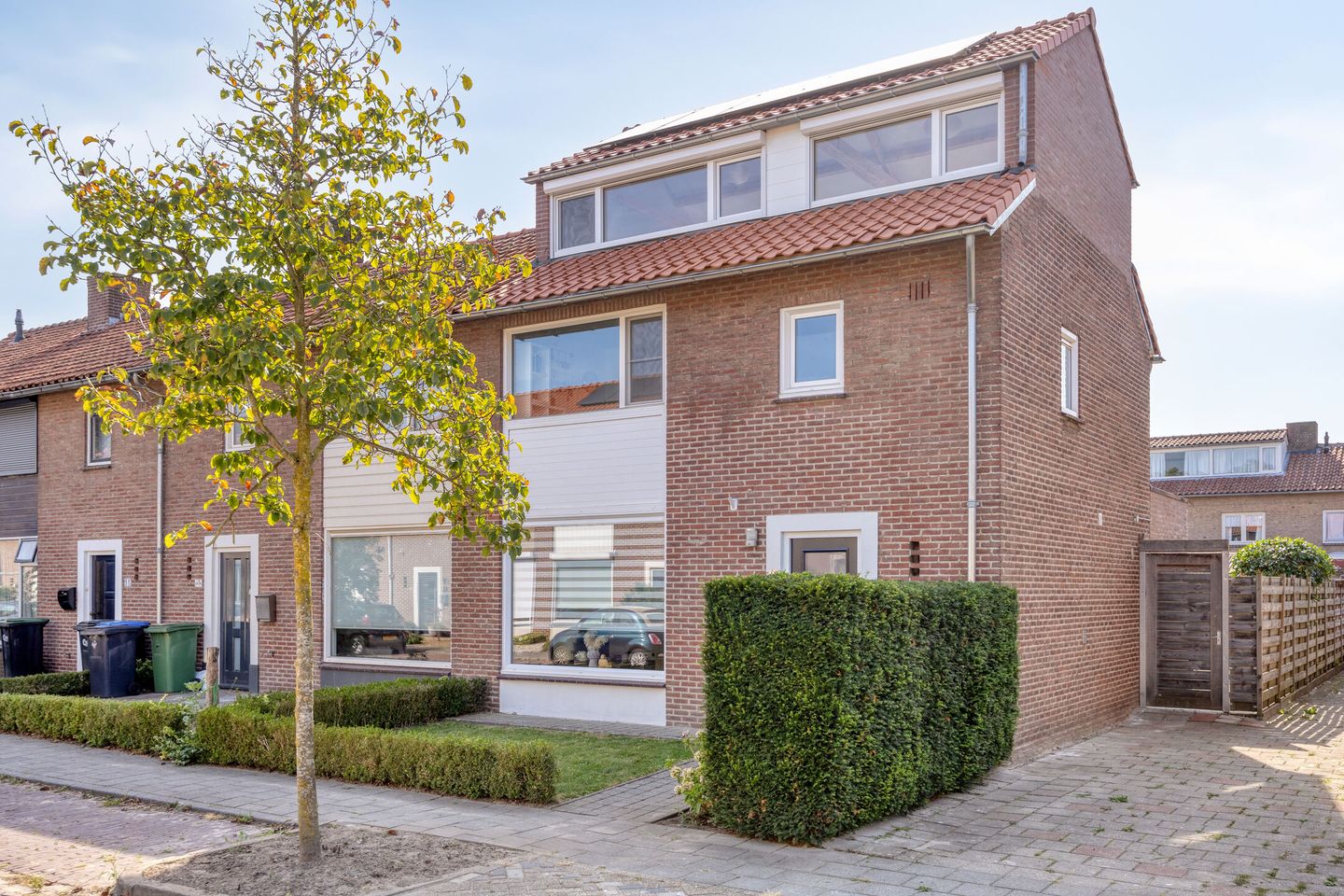 Foto 1 van Mr. van Sonstraat 15