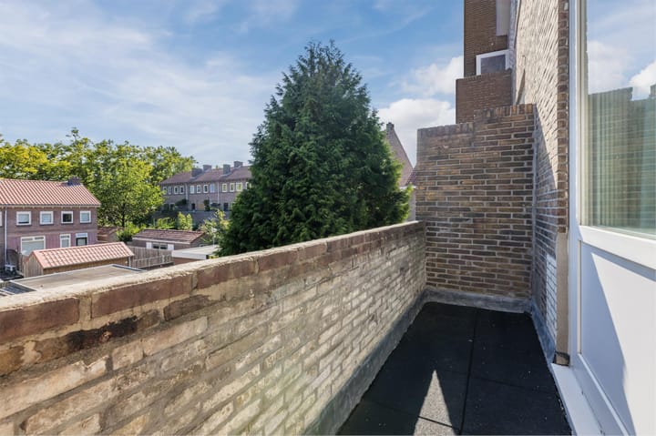 Foto 16 van Johan de Wittlaan 66