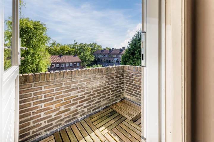 Foto 36 van Johan de Wittlaan 66