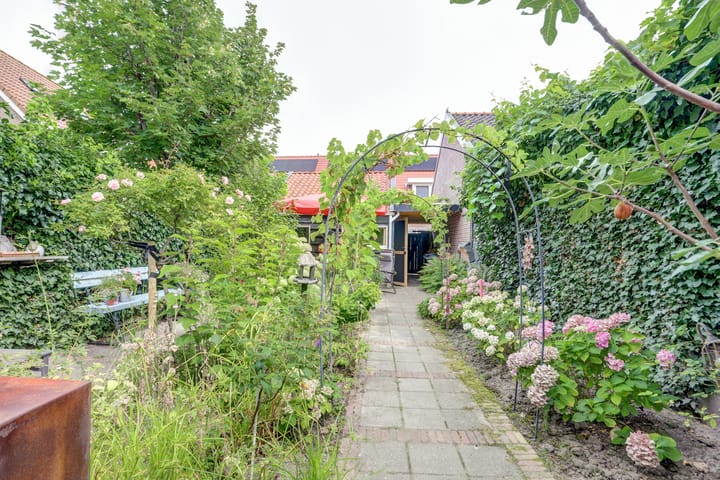 Foto 3 van Voorstraat 3