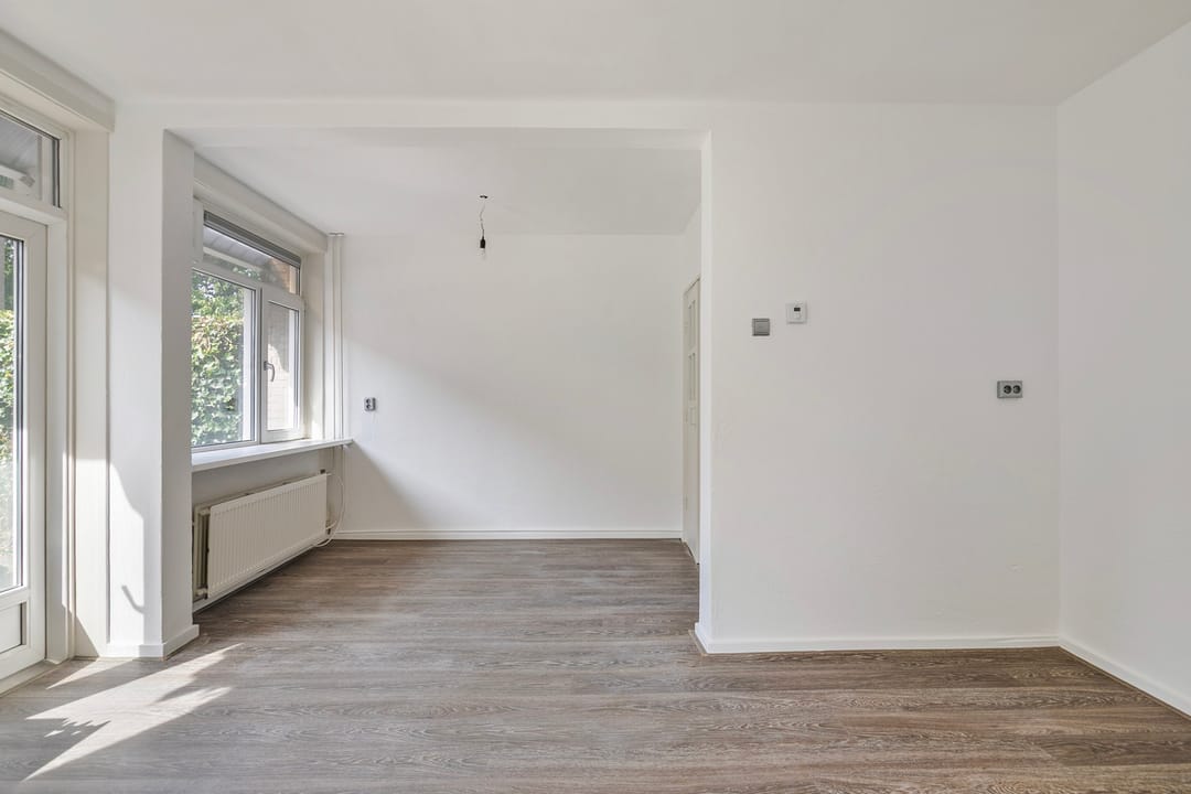 Photo 8 of Detmoldstraat 72
