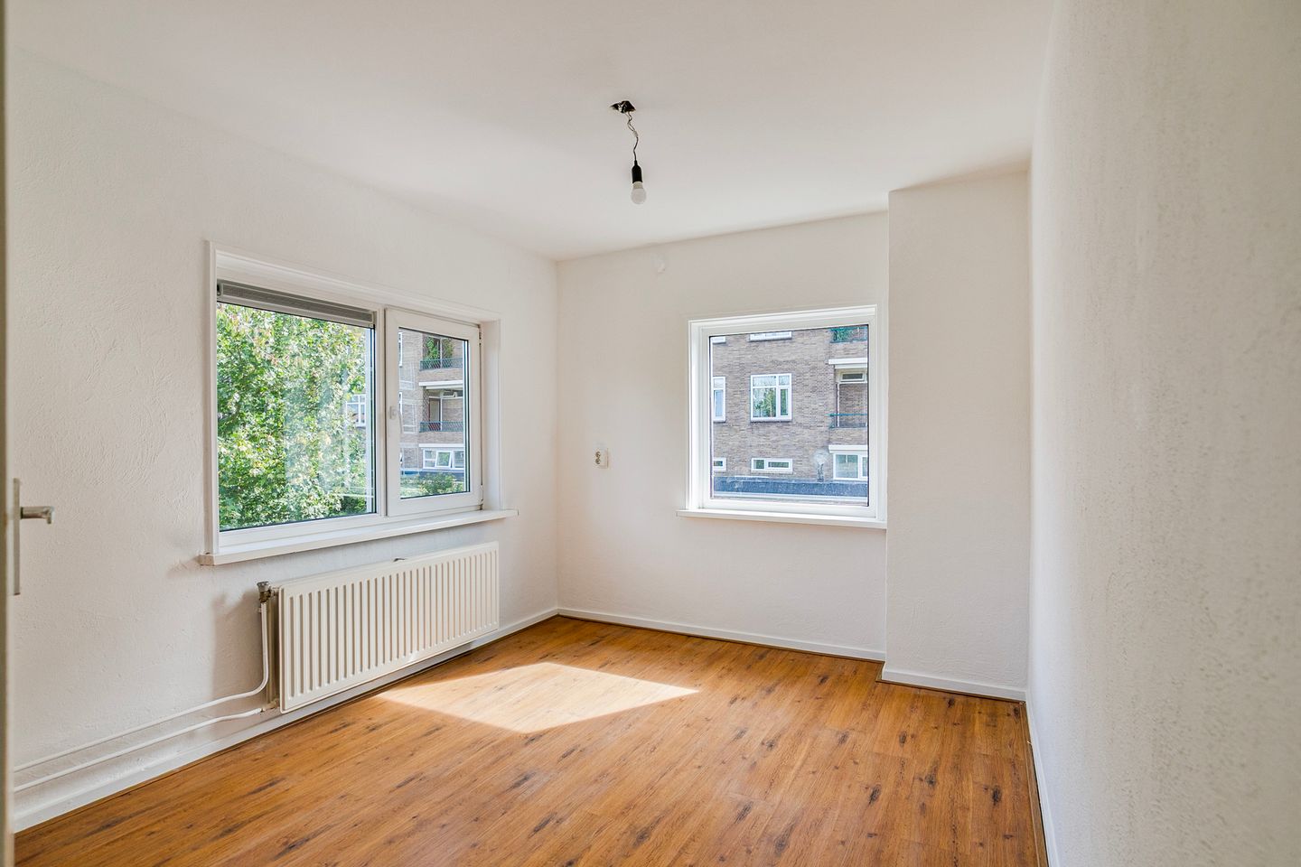 Photo 14 of Detmoldstraat 72