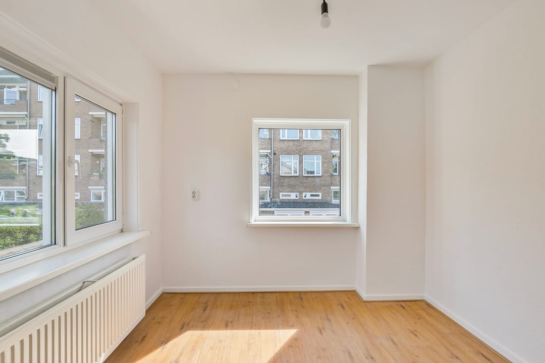 Photo 16 of Detmoldstraat 72