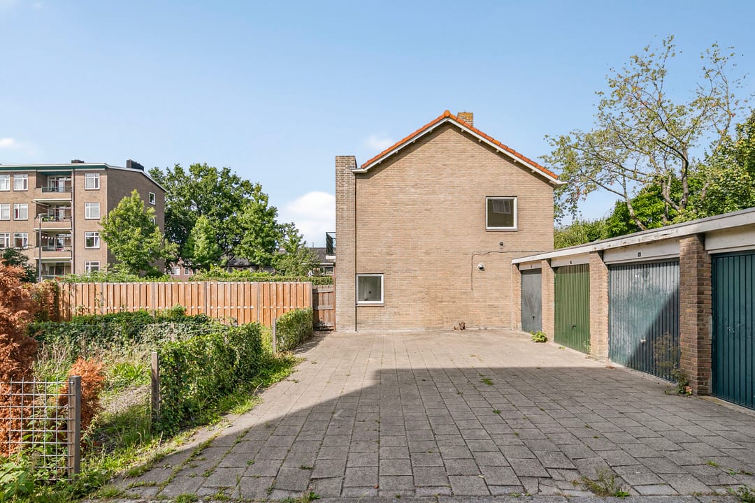 Photo 26 of Detmoldstraat 72