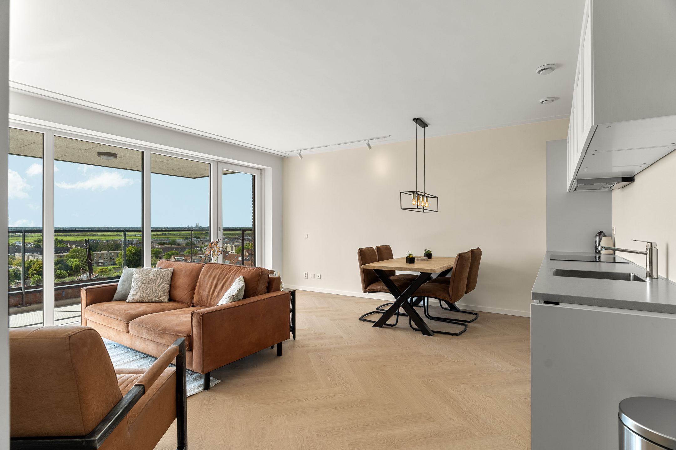 Foto 9 van Mahoniehout 443