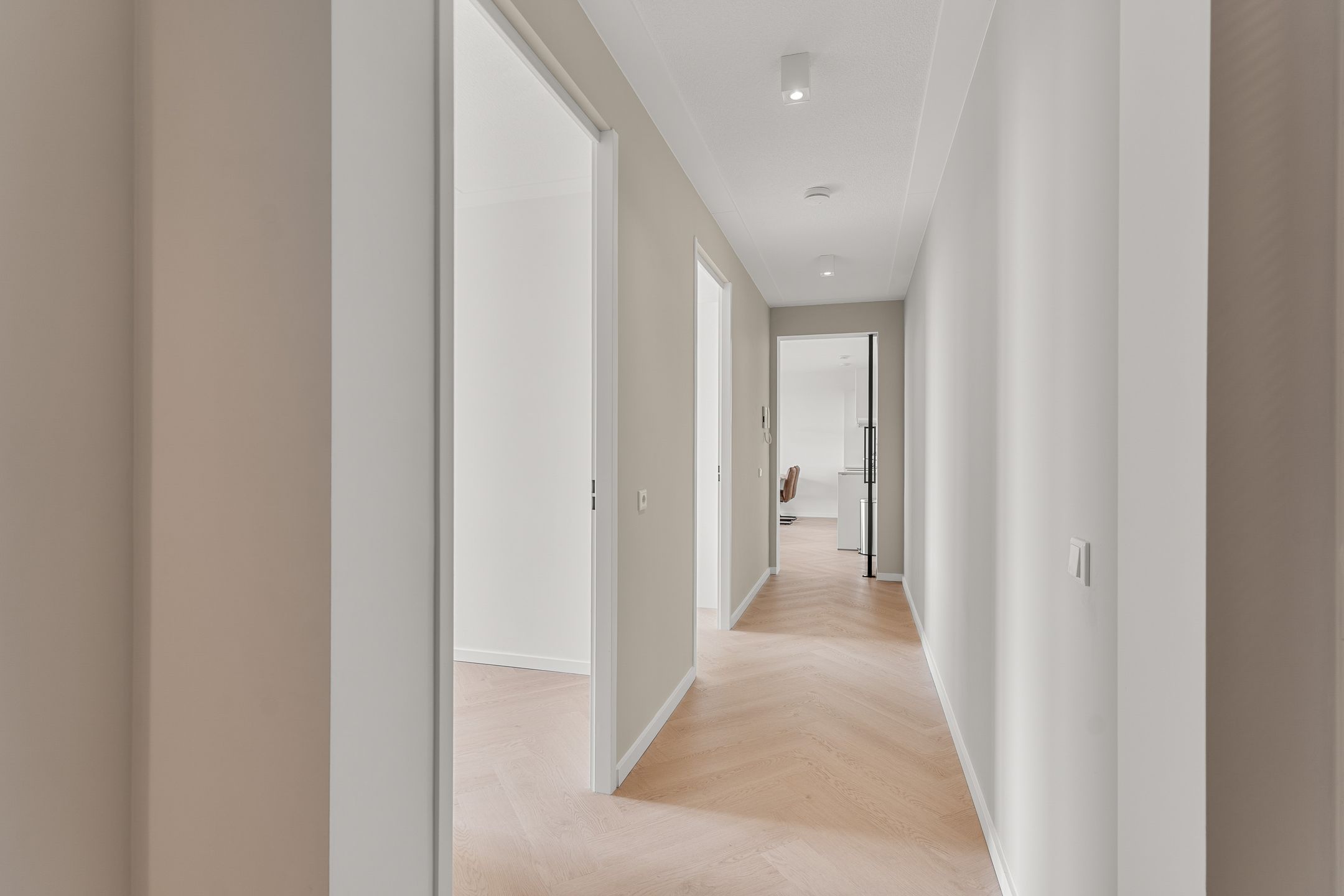 Foto 21 van Mahoniehout 443