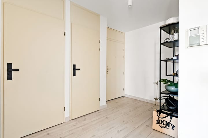 Foto 31 van Gevers Deynootplein 216