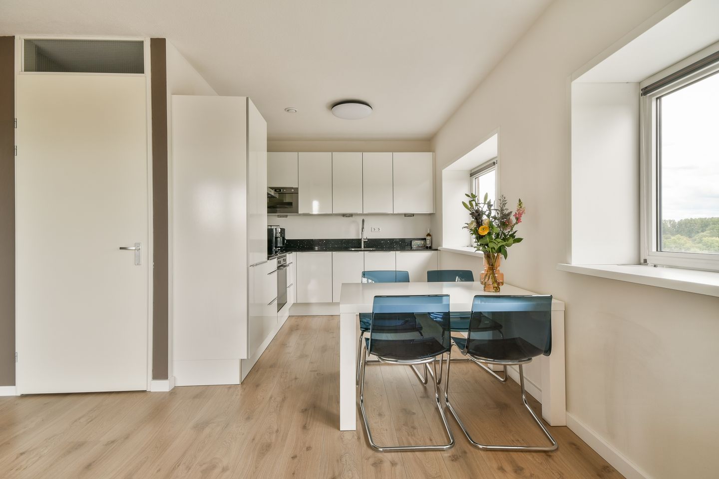 Foto 10 van Waterlandplein 22-D2