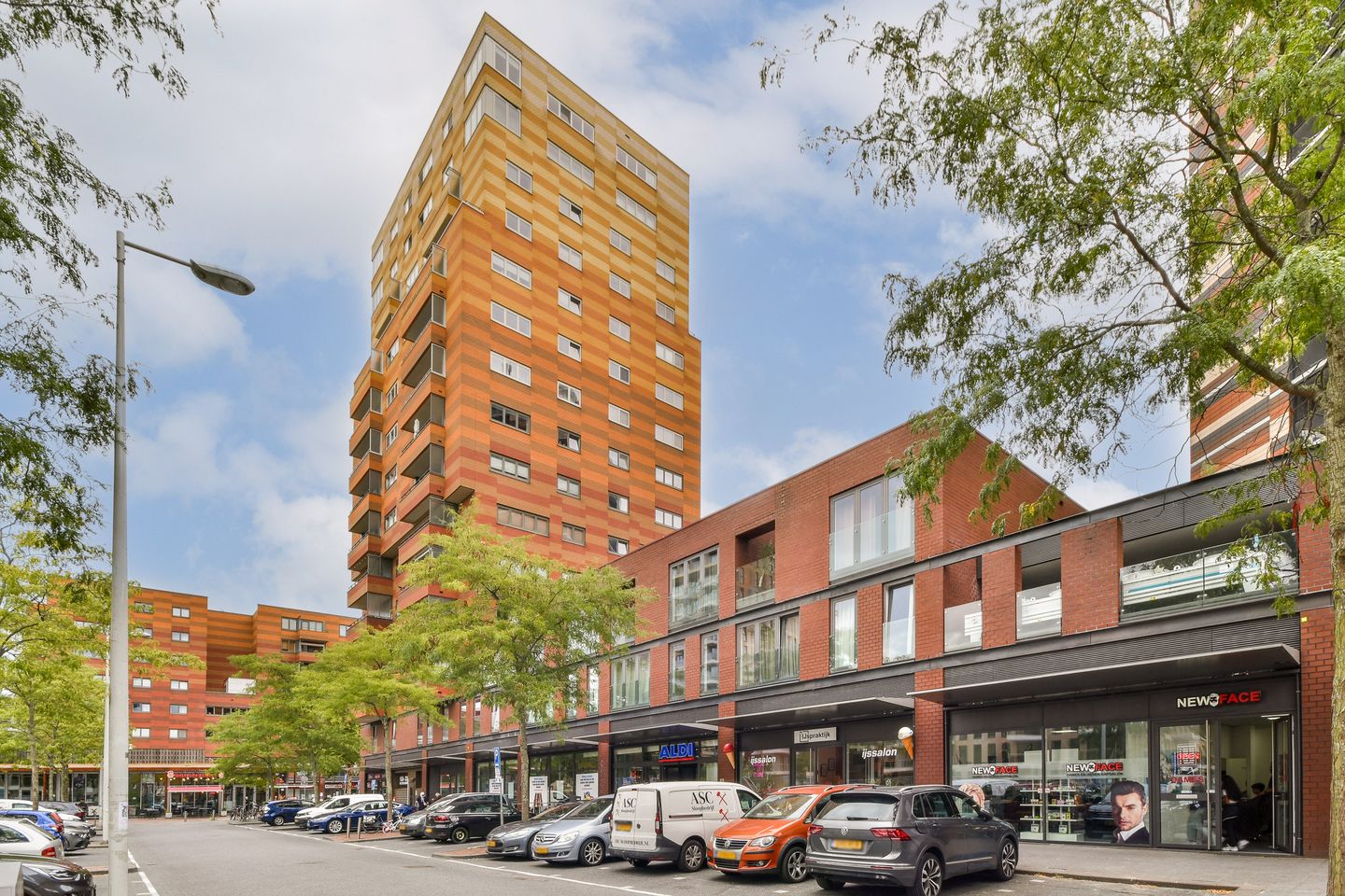 Foto 19 van Waterlandplein 22-D2