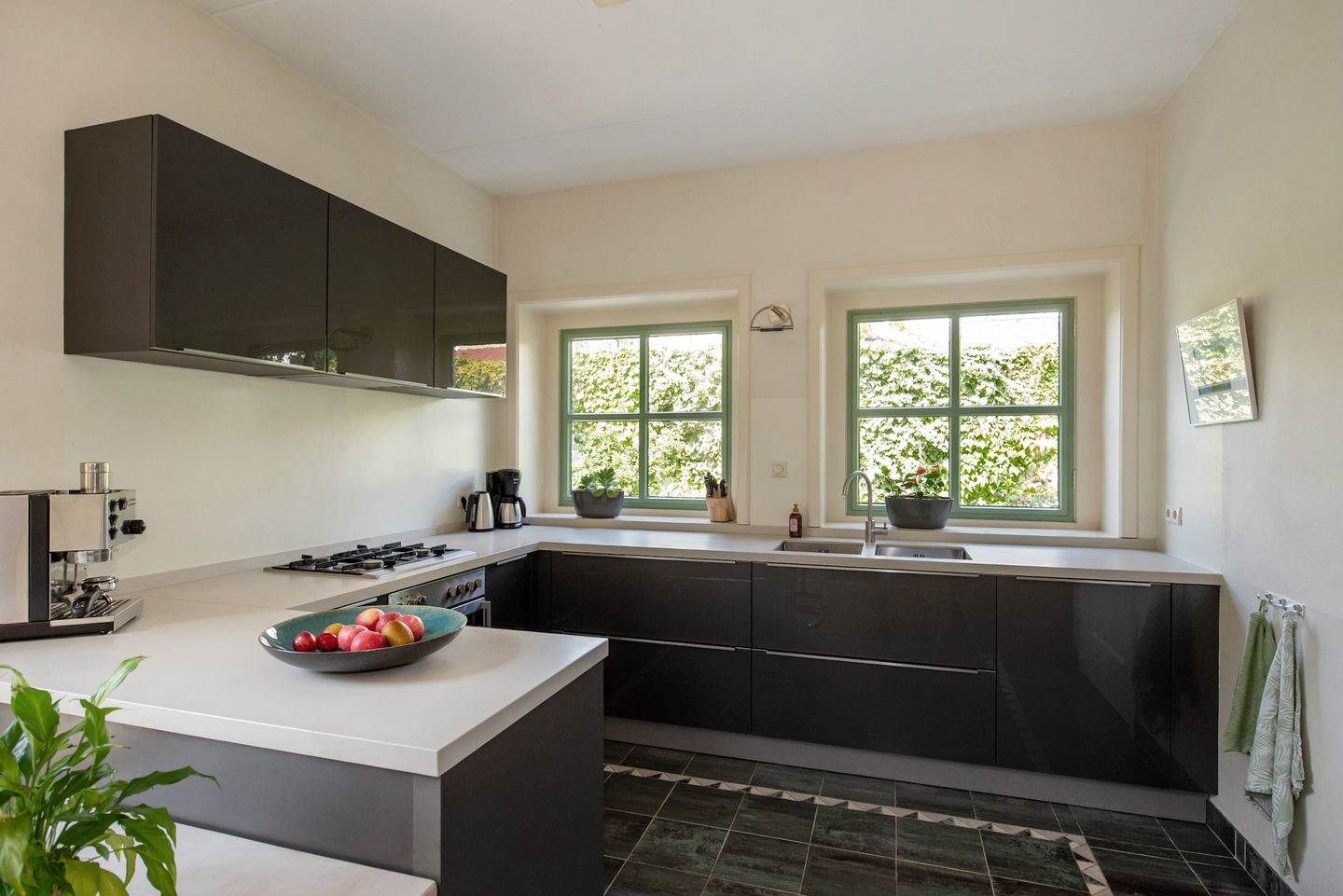 Photo 20 of Westvlietweg 129