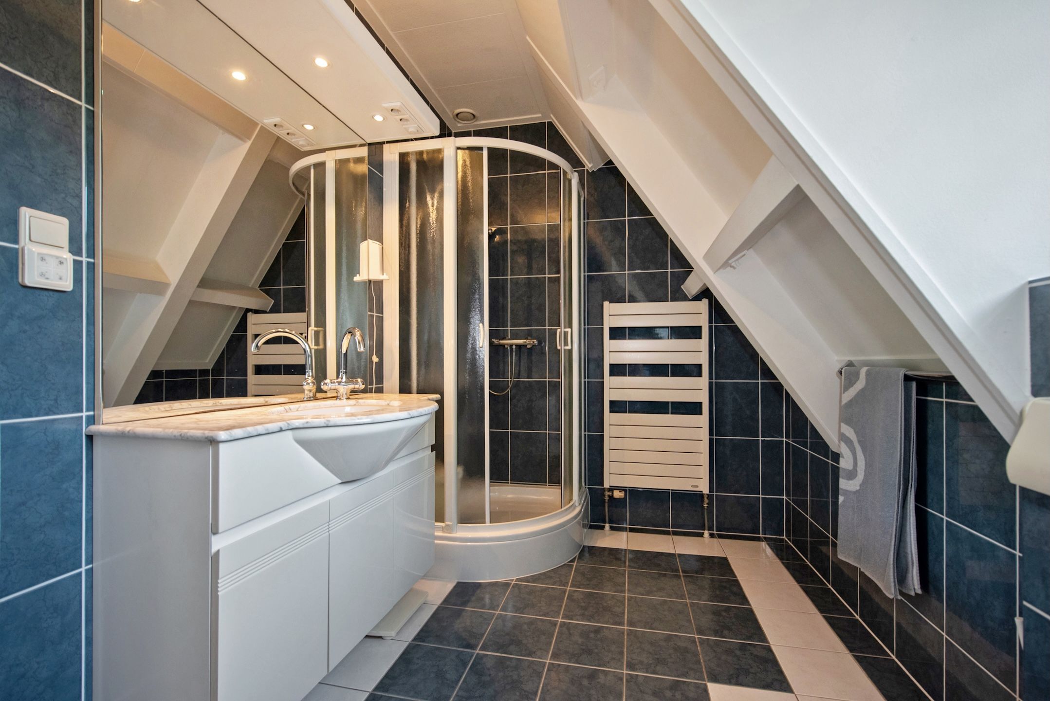 Photo 42 of Westvlietweg 129