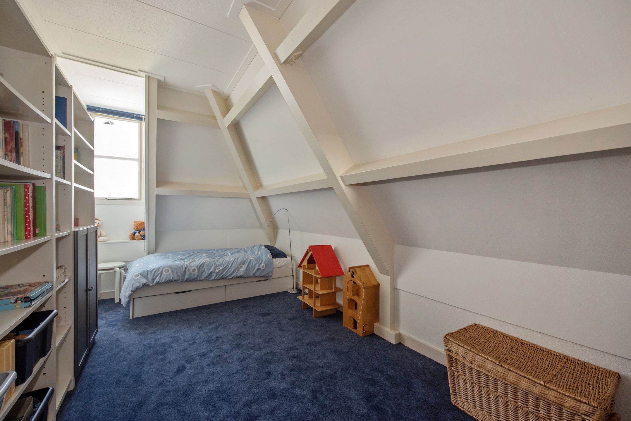 Photo 45 of Westvlietweg 129