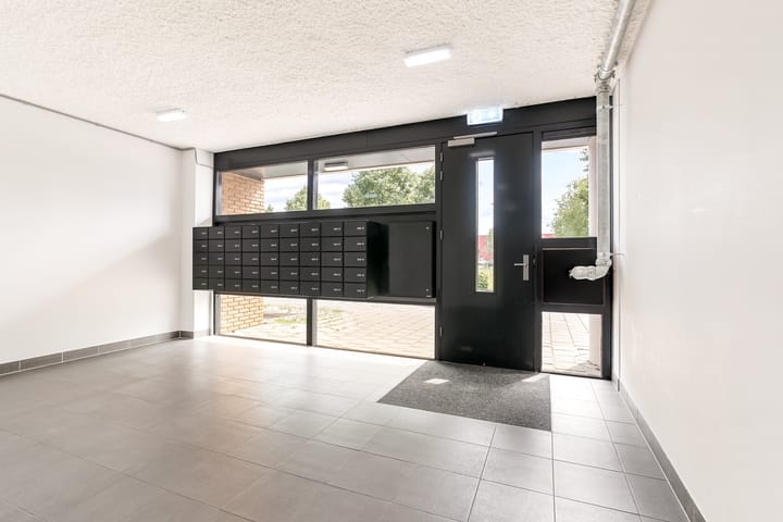 Foto 9 van Makassarhof 58