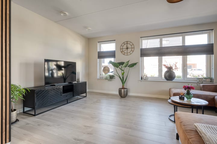 Foto 17 van Markerichter 63