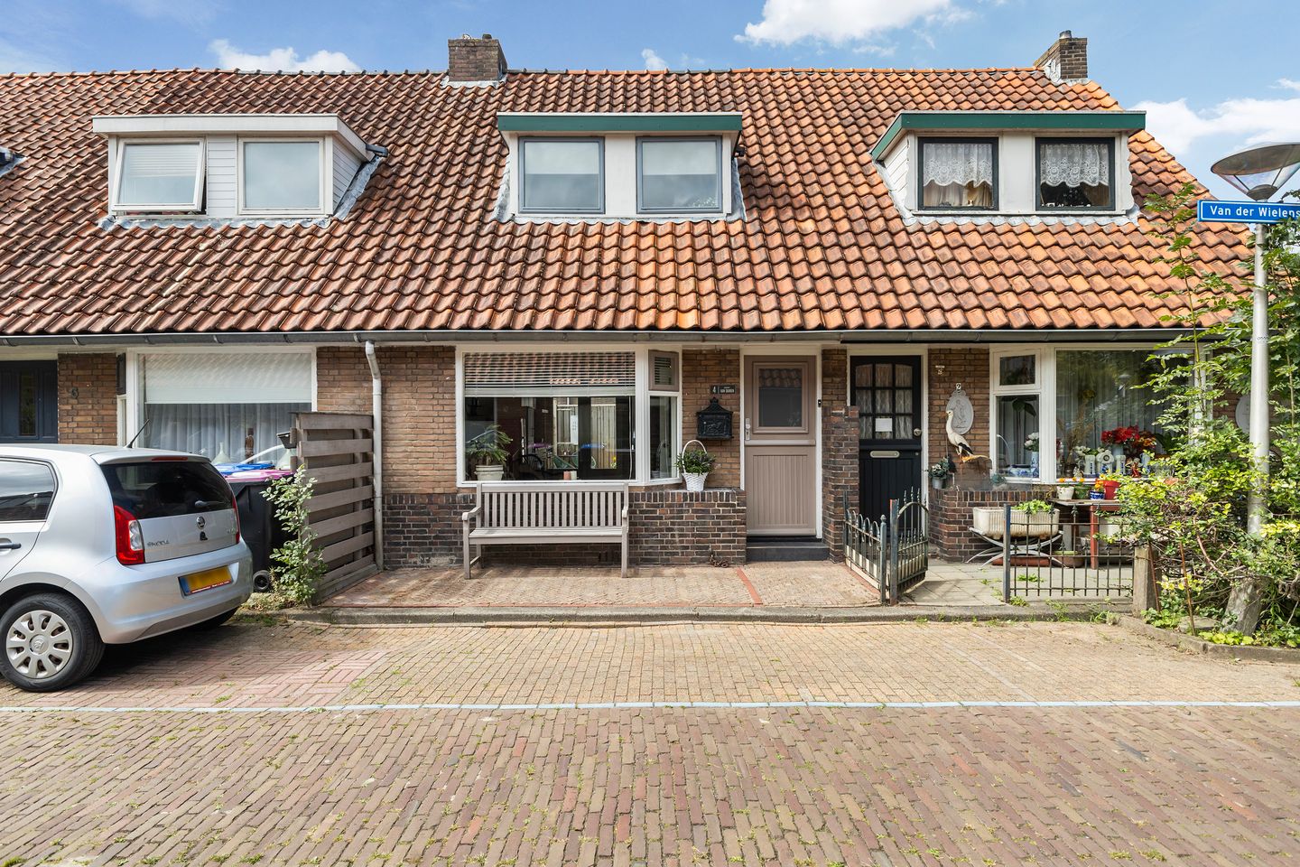 Foto 1 van van der Wielenstraat 4