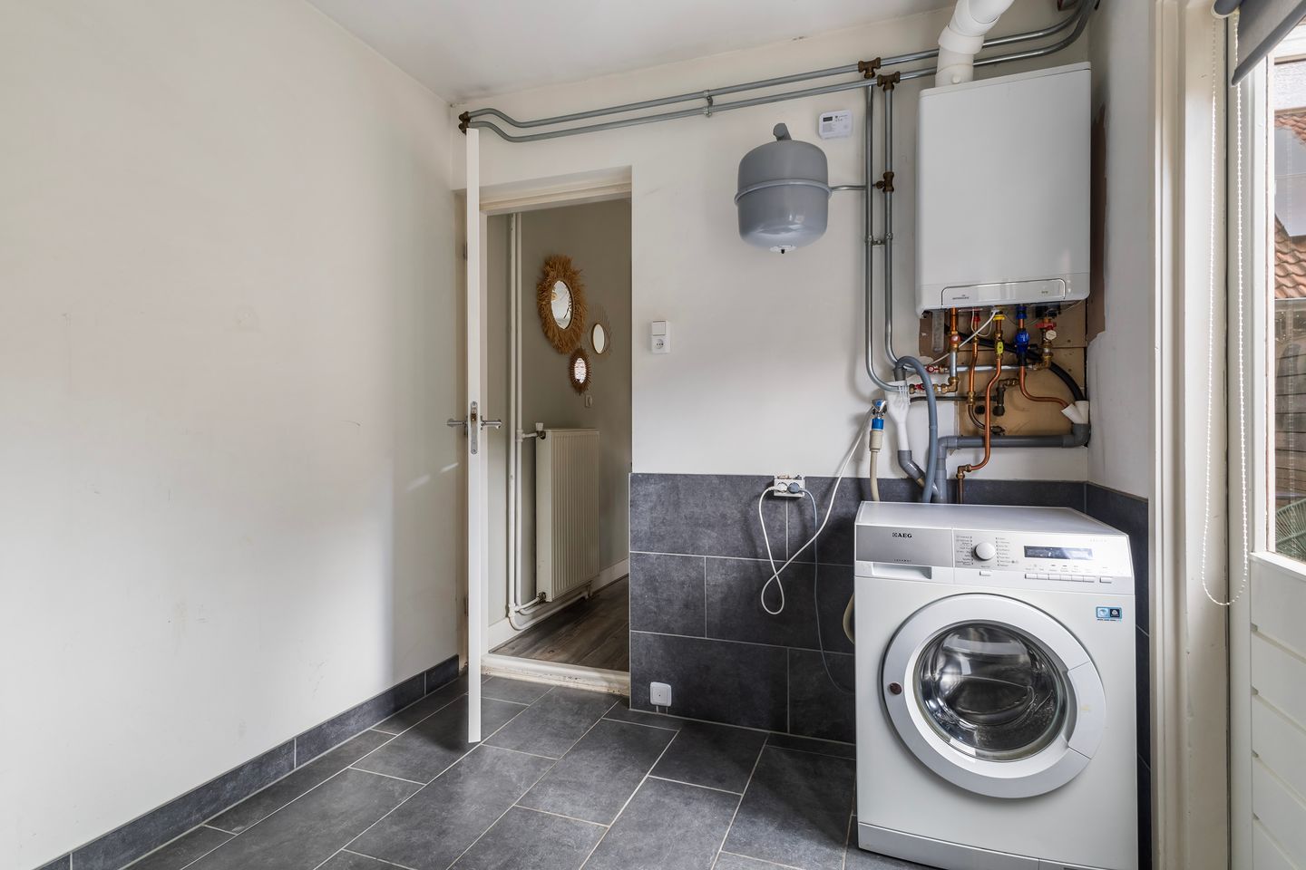 Foto 29 van van der Wielenstraat 4