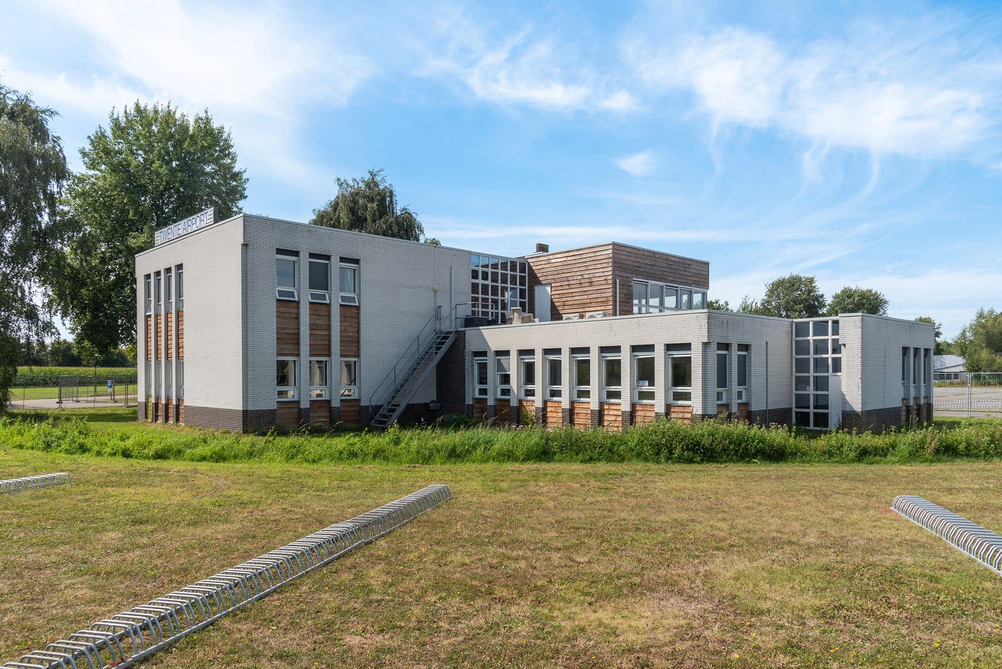 Bekijk foto 3 van Vliegveldweg 337