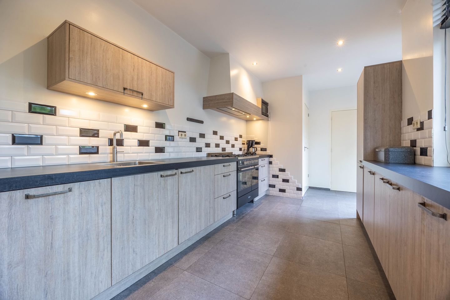 Foto 14 van Burgerhoutsestraat 66