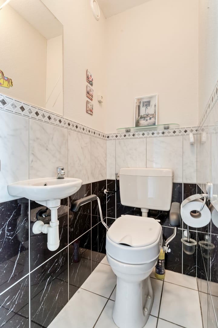 Foto 5 van Van Hemertmarke 16