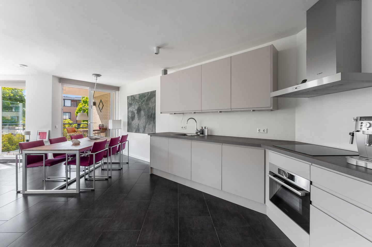 Foto 10 van Bep van Klaverenboulevard 76